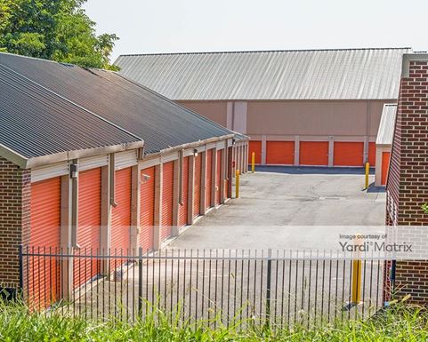 Source URL: https://cdnsc.rentcafe.com/dmslivecafe/3/1064120/1064120-1-2.jpg?width=-1&height=385&quality=80