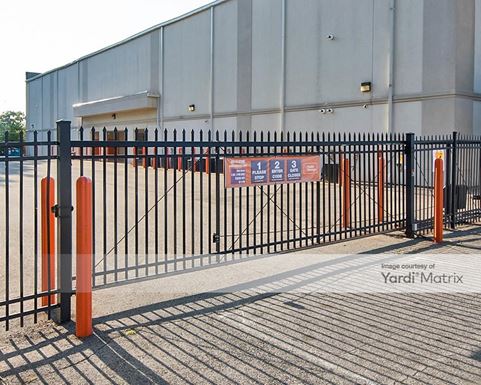 Source URL: https://cdnsc.rentcafe.com/dmslivecafe/3/1064121/1064121-1-5.jpg?width=-1&height=385&quality=80