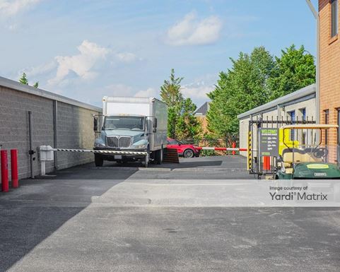 Source URL: https://cdnsc.rentcafe.com/dmslivecafe/3/1064124/1064124-1-4.jpg?width=-1&height=385&quality=80