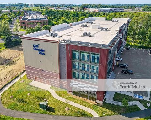 Source URL: https://cdnsc.rentcafe.com/dmslivecafe/3/1064143/1064143-1-3.jpg?width=-1&height=385&quality=80