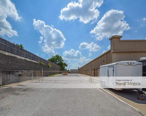 Source URL: https://cdnsc.rentcafe.com/dmslivecafe/3/1064149/1064149-1-3.jpg?width=-1&height=385&quality=80