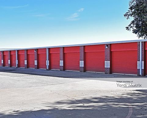 Source URL: https://cdnsc.rentcafe.com/dmslivecafe/3/1064151/1064151-1-5.jpg?width=-1&height=385&quality=80