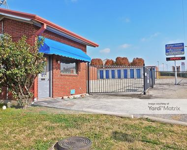 Storage Units for Rent available at 3111 Fort Worth Hwy, Weatherford, TX 76087