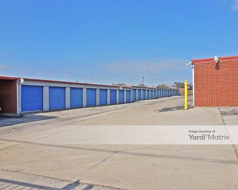 Source URL: https://cdnsc.rentcafe.com/dmslivecafe/3/1064155/1064155-1-4.jpg?width=-1&height=385&quality=80