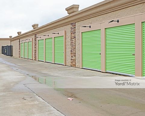 Source URL: https://cdnsc.rentcafe.com/dmslivecafe/3/1064160/1064160-1-5.jpg?width=-1&height=385&quality=80