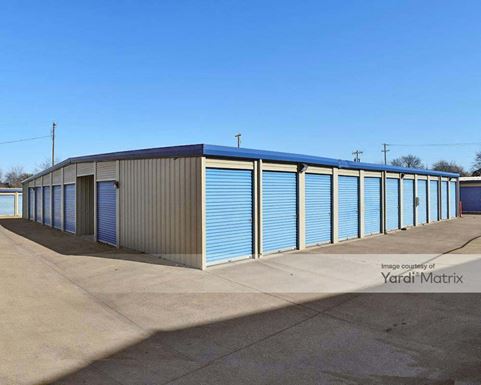 Source URL: https://cdnsc.rentcafe.com/dmslivecafe/3/1064161/1064161-1-4.jpg?width=-1&height=385&quality=80