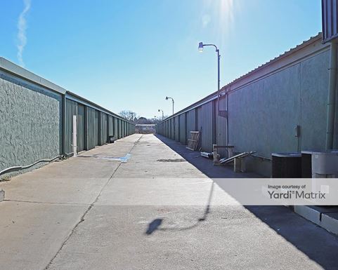 Source URL: https://cdnsc.rentcafe.com/dmslivecafe/3/1064165/1064165-1-4.jpg?width=-1&height=385&quality=80