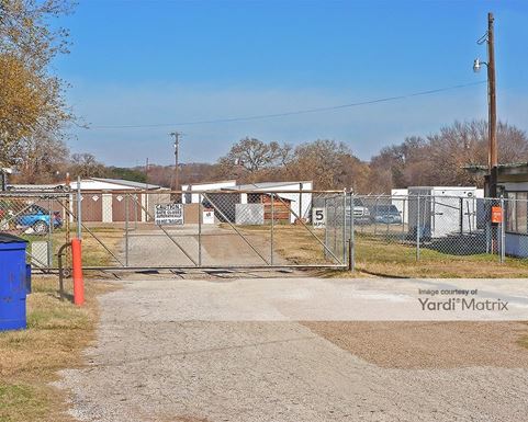 Source URL: https://cdnsc.rentcafe.com/dmslivecafe/3/1064172/1064172-1-4.jpg?width=-1&height=385&quality=80