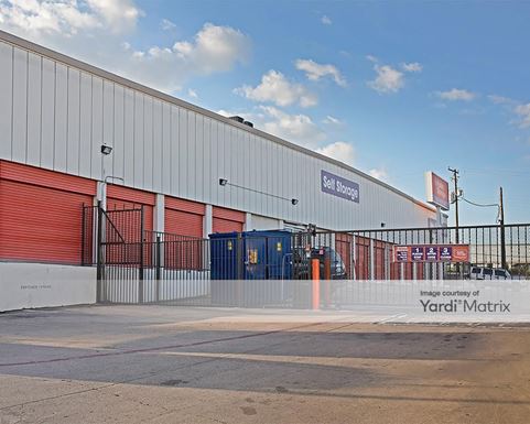 Source URL: https://cdnsc.rentcafe.com/dmslivecafe/3/1064173/1064173-1-2.jpg?width=-1&height=385&quality=80