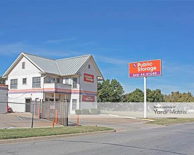 Storage Units for Rent available at 1001 West Beach Street, Fort Worth, TX 76111