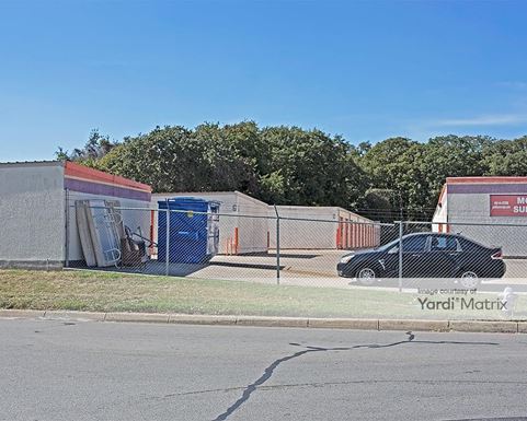 Source URL: https://cdnsc.rentcafe.com/dmslivecafe/3/1064174/1064174-1-5.jpg?width=-1&height=385&quality=80