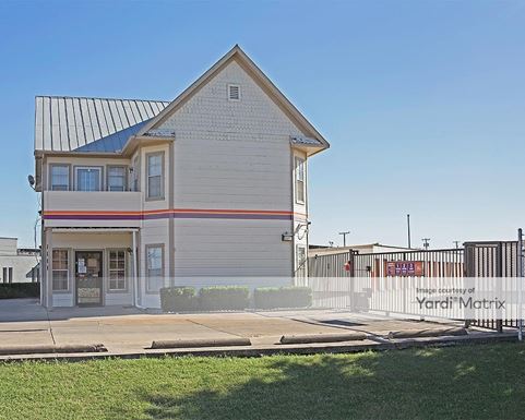 Source URL: https://cdnsc.rentcafe.com/dmslivecafe/3/1064175/1064175-1-4.jpg?width=-1&height=385&quality=80