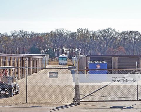 Source URL: https://cdnsc.rentcafe.com/dmslivecafe/3/1064183/1064183-1-3.jpg?width=-1&height=385&quality=80