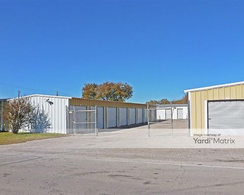 Source URL: https://cdnsc.rentcafe.com/dmslivecafe/3/1064190/1064190-1-5.jpg?width=-1&height=385&quality=80