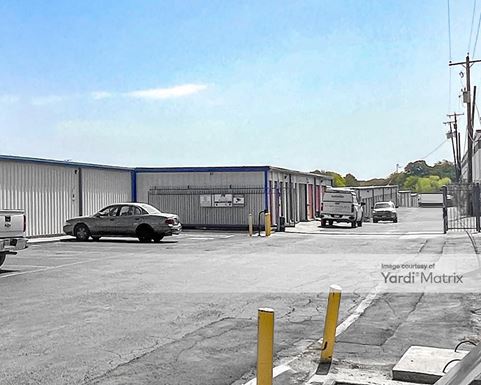 Source URL: https://cdnsc.rentcafe.com/dmslivecafe/3/1064191/1064191-1-5.jpg?width=-1&height=385&quality=80