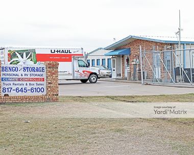 Storage Units for Rent available at 925 North Nolan River Road, Cleburne, TX 76033