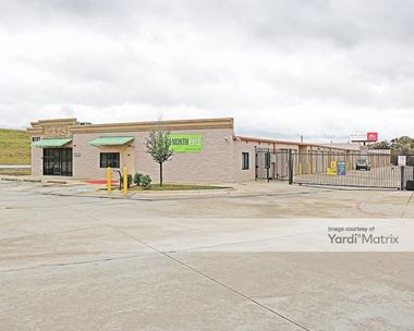 Storage Units for Rent available at 8111 US 287 Frontage Road, Arlington, TX 76001