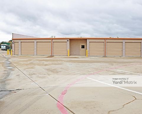 Source URL: https://cdnsc.rentcafe.com/dmslivecafe/3/1064222/1064222-1-5.jpg?width=-1&height=385&quality=80