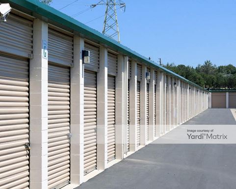 Source URL: https://cdnsc.rentcafe.com/dmslivecafe/3/1064240/1064240-1-2.jpg?width=-1&height=385&quality=80