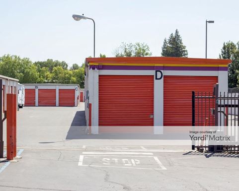 Source URL: https://cdnsc.rentcafe.com/dmslivecafe/3/1064242/1064242-1-4.jpg?width=-1&height=385&quality=80