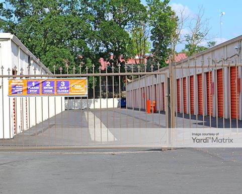 Source URL: https://cdnsc.rentcafe.com/dmslivecafe/3/1064245/1064245-1-2.jpg?width=-1&height=385&quality=80