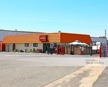 Storage Units for Rent available at 9609 Oates Drive, Sacramento, CA 95827