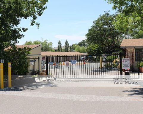 Source URL: https://cdnsc.rentcafe.com/dmslivecafe/3/1064258/1064258-1-5.jpg?width=-1&height=385&quality=80