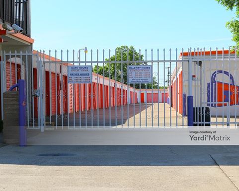 Source URL: https://cdnsc.rentcafe.com/dmslivecafe/3/1064261/1064261-1-2.jpg?width=-1&height=385&quality=80