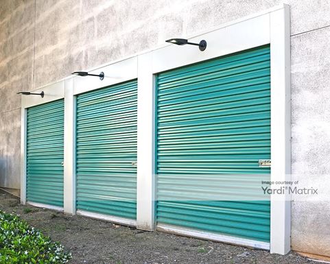 Source URL: https://cdnsc.rentcafe.com/dmslivecafe/3/1064266/1064266-1-4.jpg?width=-1&height=385&quality=80