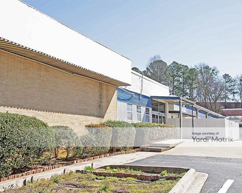 Source URL: https://cdnsc.rentcafe.com/dmslivecafe/3/1064290/1064290-1-4.jpg?width=-1&height=385&quality=80