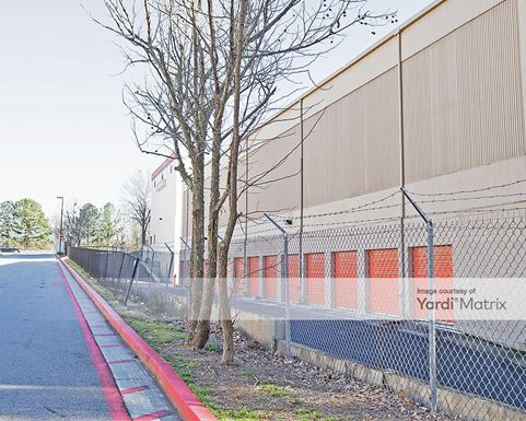 Source URL: https://cdnsc.rentcafe.com/dmslivecafe/3/1064300/1064300-1-3.jpg?width=-1&height=385&quality=80