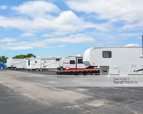 Source URL: https://cdnsc.rentcafe.com/dmslivecafe/3/1064327/1064327-1-5.jpg?width=-1&height=385&quality=80