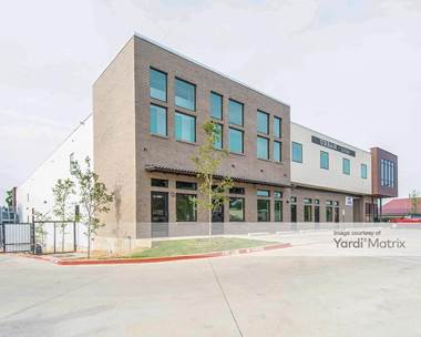 Storage Units for Rent available at 1526 Fort Worth Avenue, Dallas, TX 75208