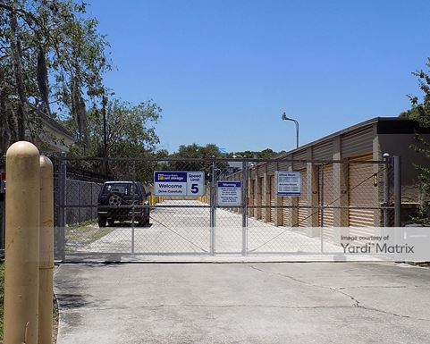 Source URL: https://cdnsc.rentcafe.com/dmslivecafe/3/1064370/1064370-1-2.jpg?width=-1&height=385&quality=80