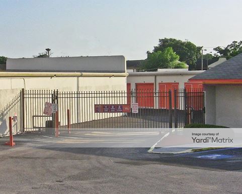 Source URL: https://cdnsc.rentcafe.com/dmslivecafe/3/1064385/1064385-1-2.jpg?width=-1&height=385&quality=80