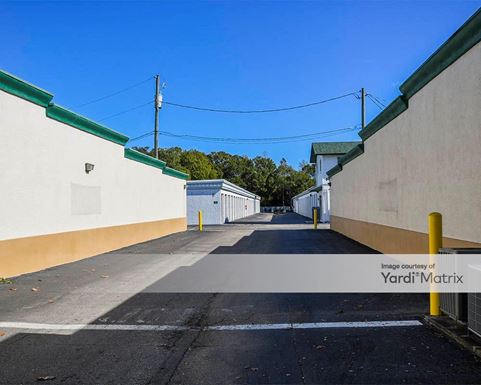 Source URL: https://cdnsc.rentcafe.com/dmslivecafe/3/1064393/1064393-1-4.jpg?width=-1&height=385&quality=80