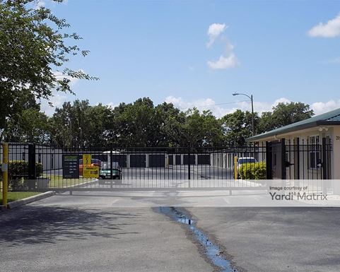 Source URL: https://cdnsc.rentcafe.com/dmslivecafe/3/1064398/1064398-1-3.jpg?width=-1&height=385&quality=80