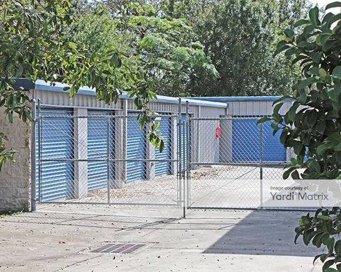 Source URL: https://cdnsc.rentcafe.com/dmslivecafe/3/1064412/1064412-1-5.jpg?width=-1&height=385&quality=80