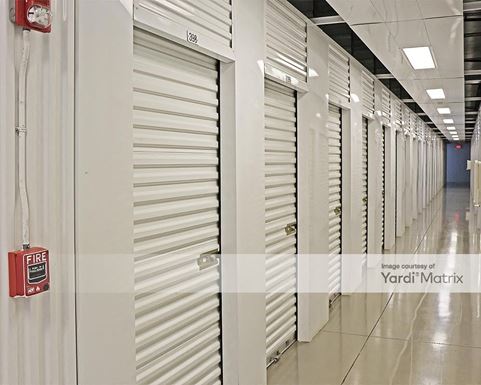 Source URL: https://cdnsc.rentcafe.com/dmslivecafe/3/1064416/1064416-1-4.jpg?width=-1&height=385&quality=80