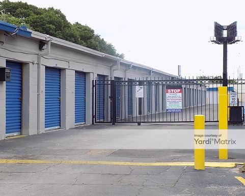 Source URL: https://cdnsc.rentcafe.com/dmslivecafe/3/1064427/1064427-1-4.jpg?width=-1&height=385&quality=80