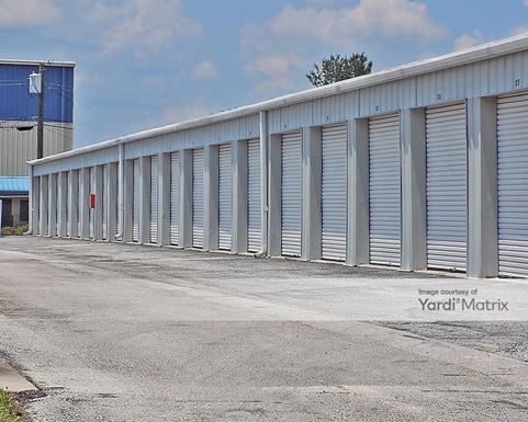 Source URL: https://cdnsc.rentcafe.com/dmslivecafe/3/1064440/1064440-1-5.jpg?width=-1&height=385&quality=80