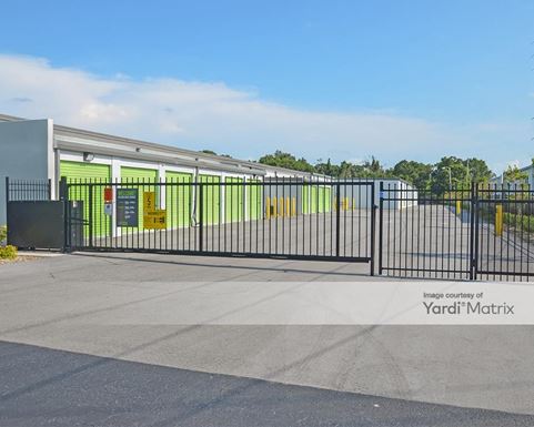 Source URL: https://cdnsc.rentcafe.com/dmslivecafe/3/1064475/1064475-1-4.jpg?width=-1&height=385&quality=80