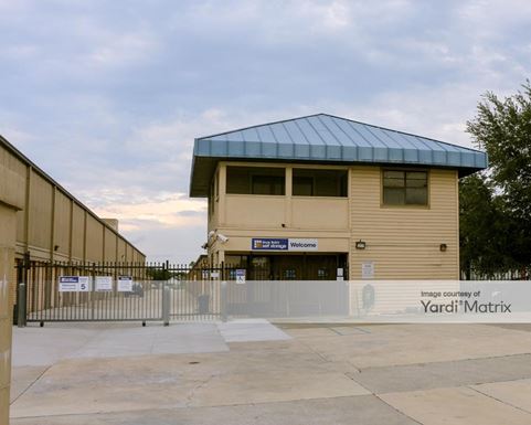 Source URL: https://cdnsc.rentcafe.com/dmslivecafe/3/1064481/1064481-1-3.jpg?width=-1&height=385&quality=80