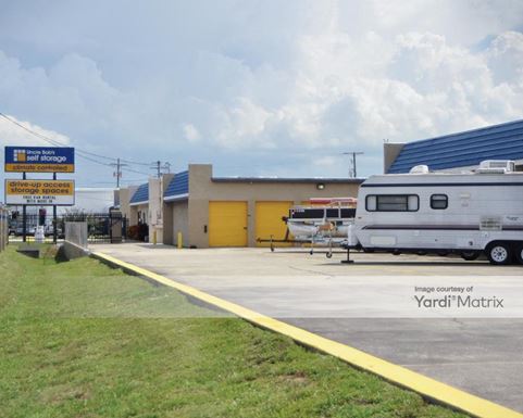 Source URL: https://cdnsc.rentcafe.com/dmslivecafe/3/1064482/1064482-1-6.jpg?width=-1&height=385&quality=80