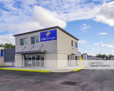 Storage Units for Rent available at 12280 East Colonial Drive, Orlando, FL 32826