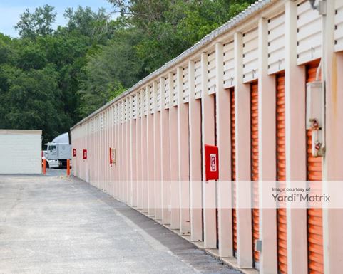 Source URL: https://cdnsc.rentcafe.com/dmslivecafe/3/1064503/1064503-1-6.jpg?width=-1&height=385&quality=80