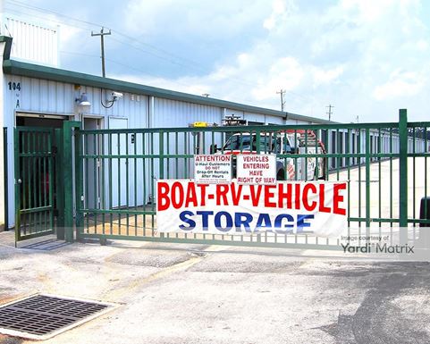 Source URL: https://cdnsc.rentcafe.com/dmslivecafe/3/1064519/1064519-1-4.jpg?width=-1&height=385&quality=80