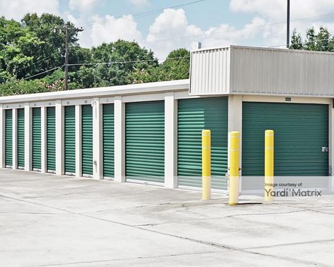 Source URL: https://cdnsc.rentcafe.com/dmslivecafe/3/1064527/1064527-1-3.jpg?width=-1&height=385&quality=80