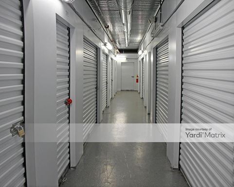 Source URL: https://cdnsc.rentcafe.com/dmslivecafe/3/1064593/1064593-1-4.jpg?width=-1&height=385&quality=80