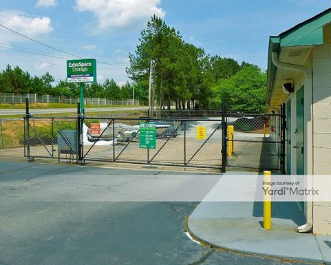 Source URL: https://cdnsc.rentcafe.com/dmslivecafe/3/1064635/1064635-1-5.jpg?width=-1&height=385&quality=80